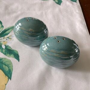 Pfaltzgraff Seychelles Green Sea Salt and Pepper Shakers